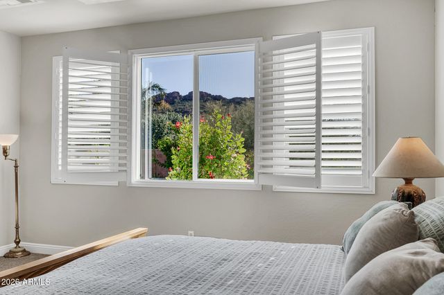 565 W PERKINS Street, San Tan Valley, AZ 85143