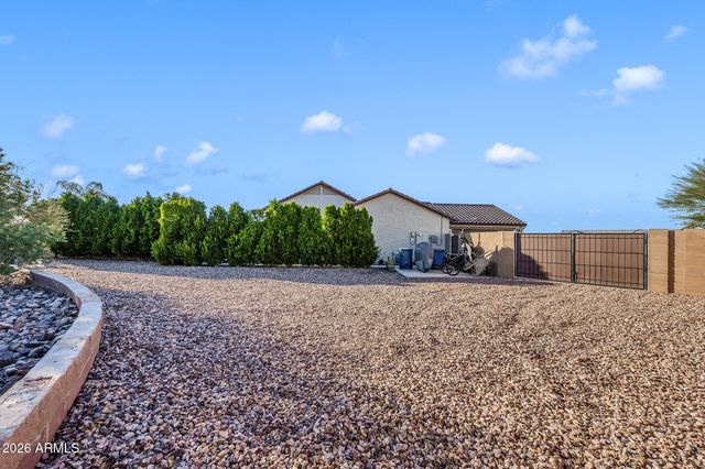 565 W PERKINS Street, San Tan Valley, AZ 85143