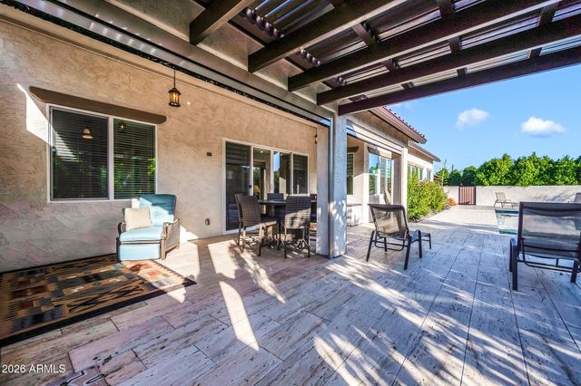 565 W PERKINS Street, San Tan Valley, AZ 85143