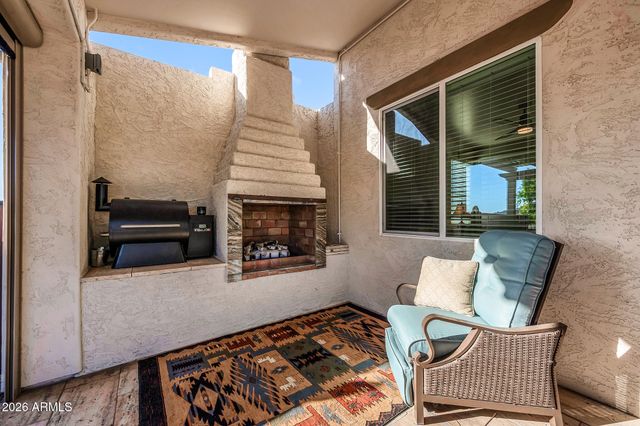 565 W PERKINS Street, San Tan Valley, AZ 85143