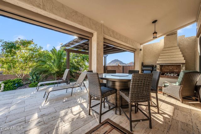 565 W PERKINS Street, San Tan Valley, AZ 85143