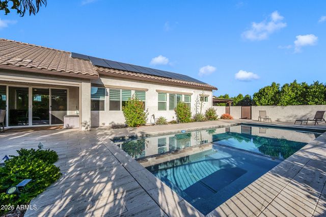 565 W PERKINS Street, San Tan Valley, AZ 85143