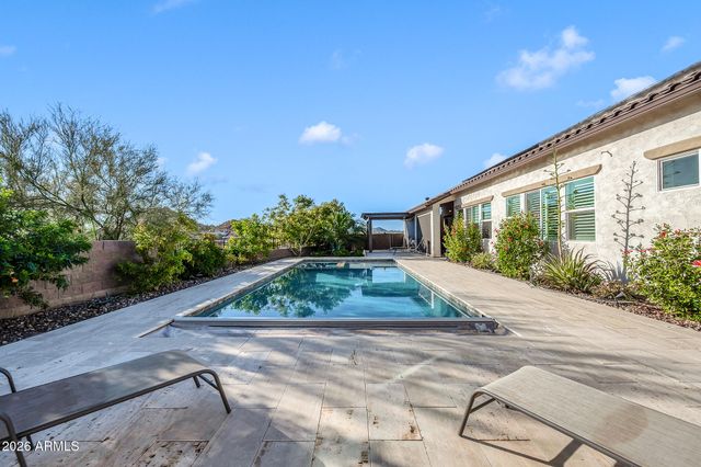 565 W PERKINS Street, San Tan Valley, AZ 85143