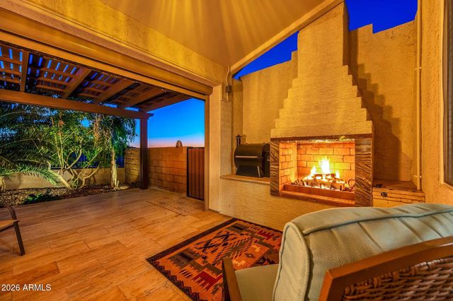 565 W PERKINS Street, San Tan Valley, AZ 85143