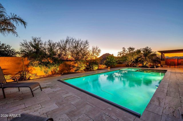 565 W PERKINS Street, San Tan Valley, AZ 85143