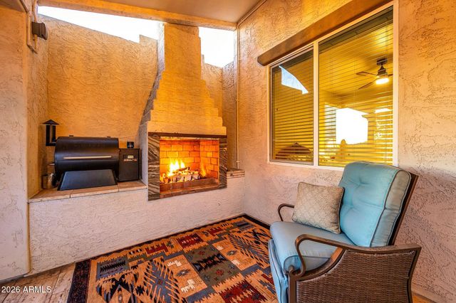 565 W PERKINS Street, San Tan Valley, AZ 85143