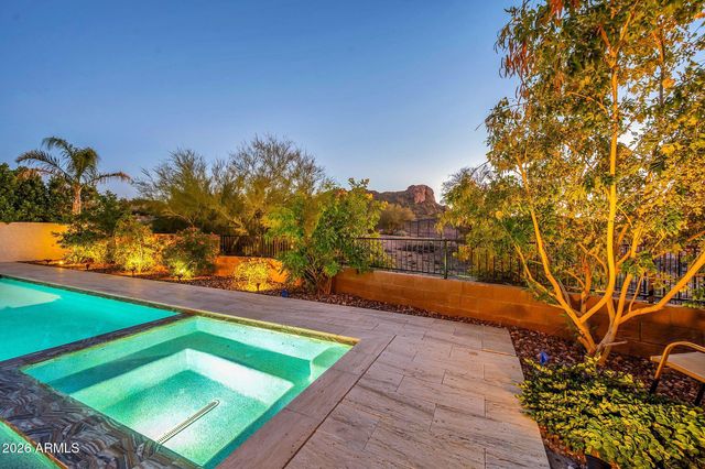 565 W PERKINS Street, San Tan Valley, AZ 85143