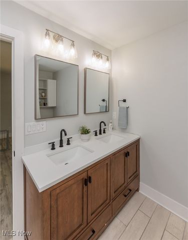 5266 Chickasaw Road, Richfield, OH 44286