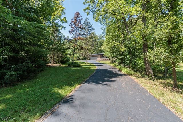 5266 Chickasaw Road, Richfield, OH 44286