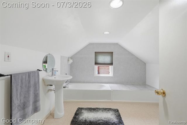 29693 Medbury Street, Farmington Hills, MI 48336