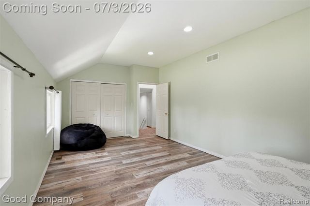 29693 Medbury Street, Farmington Hills, MI 48336