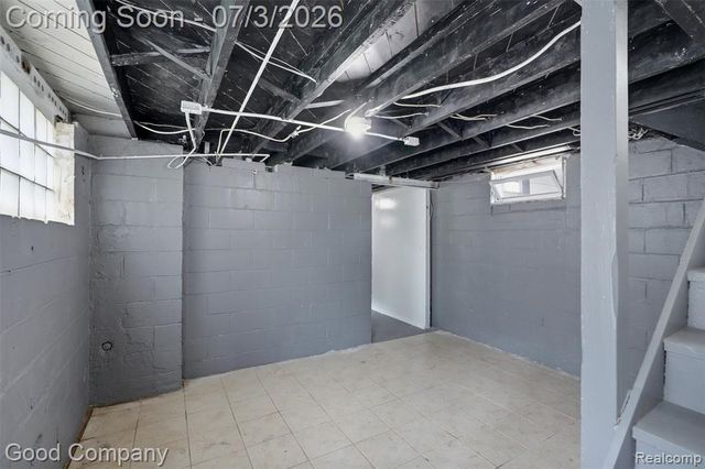 29693 Medbury Street, Farmington Hills, MI 48336
