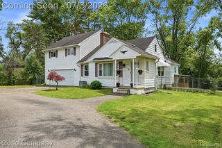 29693 Medbury Street, Farmington Hills, MI 48336