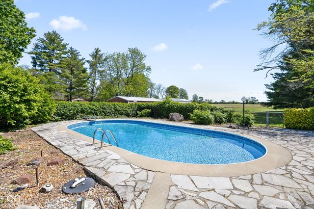 8545 N County Road 650 E, Brownsburg, IN 46112