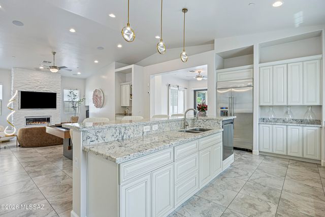 261 E Placita Haciendas Del Lago, Sahuarita, AZ 85629