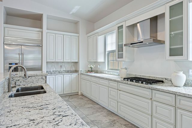 261 E Placita Haciendas Del Lago, Sahuarita, AZ 85629