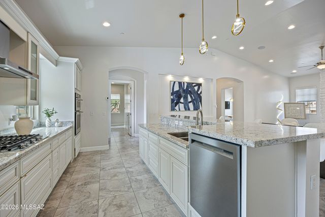 261 E Placita Haciendas Del Lago, Sahuarita, AZ 85629