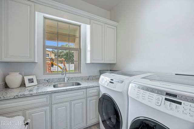 261 E Placita Haciendas Del Lago, Sahuarita, AZ 85629