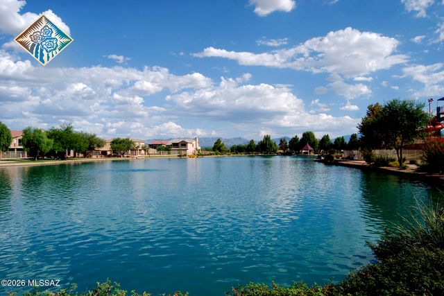 261 E Placita Haciendas Del Lago, Sahuarita, AZ 85629