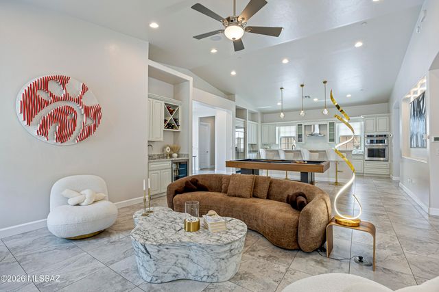 261 E Placita Haciendas Del Lago, Sahuarita, AZ 85629