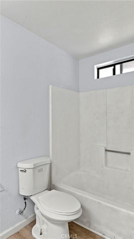 8222 3rd Avenue, Hesperia, CA 92345