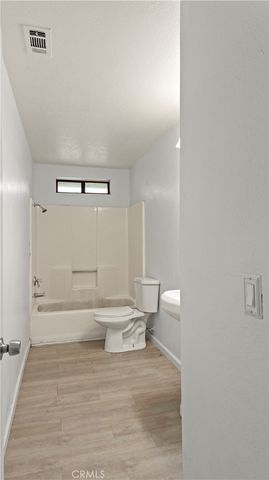 8222 3rd Avenue, Hesperia, CA 92345