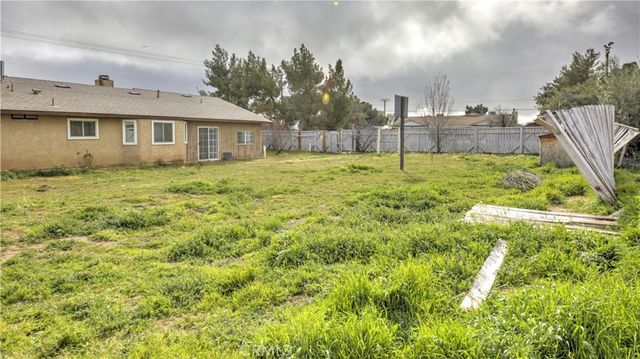 8222 3rd Avenue, Hesperia, CA 92345