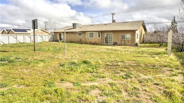 8222 3rd Avenue, Hesperia, CA 92345