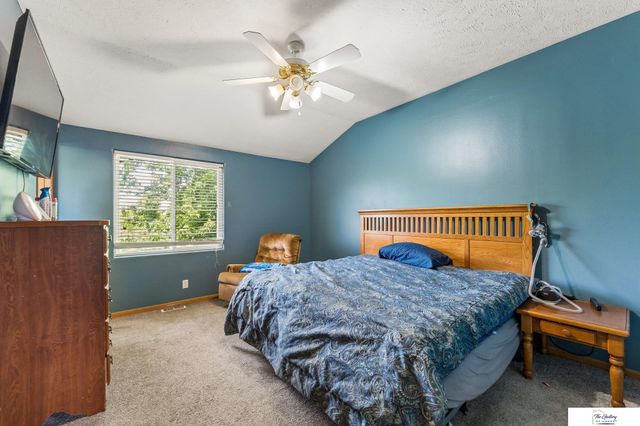 14664 Meredith Avenue, Omaha, NE 68116