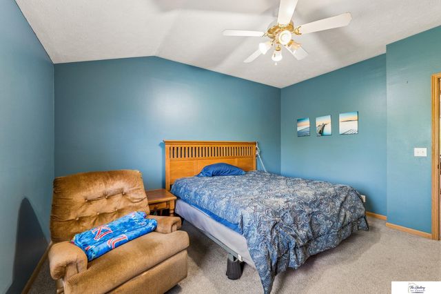 14664 Meredith Avenue, Omaha, NE 68116