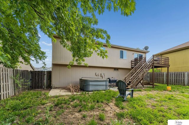 14664 Meredith Avenue, Omaha, NE 68116