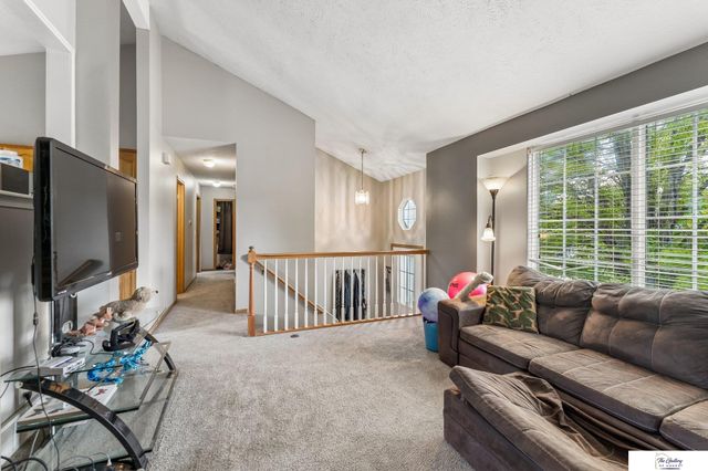 14664 Meredith Avenue, Omaha, NE 68116