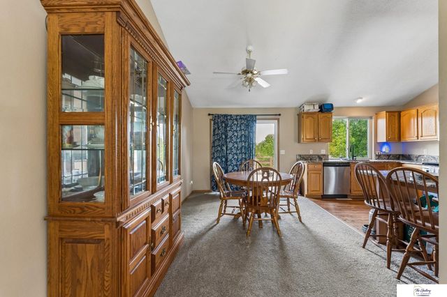 14664 Meredith Avenue, Omaha, NE 68116