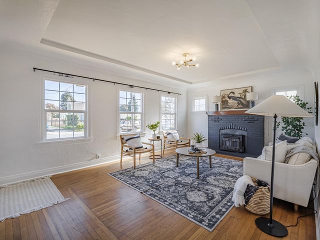 33 Roosevelt Street, Watsonville, CA 95076