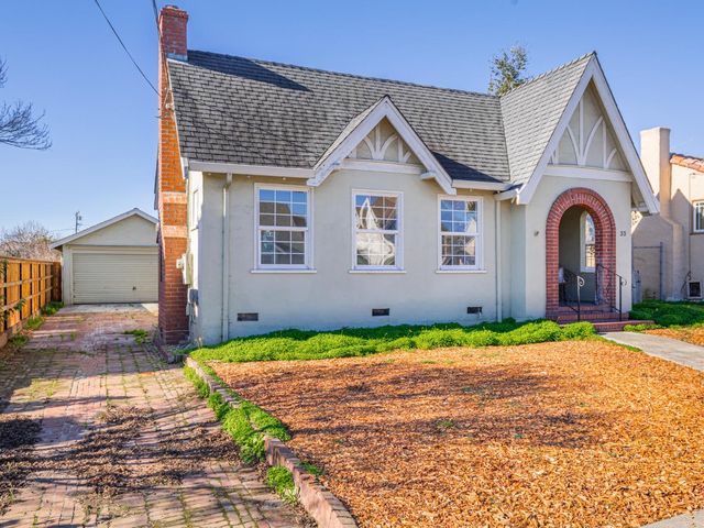33 Roosevelt Street, Watsonville, CA 95076