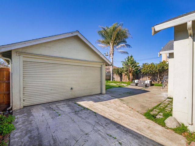 33 Roosevelt Street, Watsonville, CA 95076