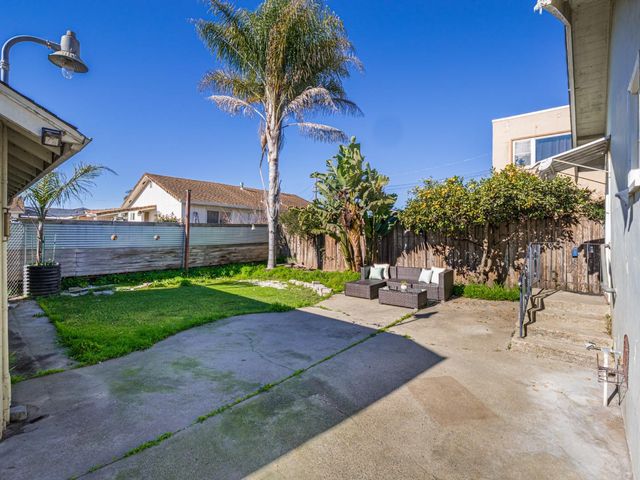 33 Roosevelt Street, Watsonville, CA 95076