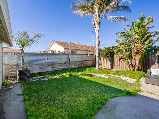 33 Roosevelt Street, Watsonville, CA 95076