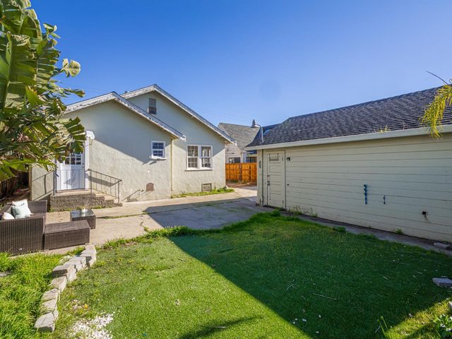 33 Roosevelt Street, Watsonville, CA 95076