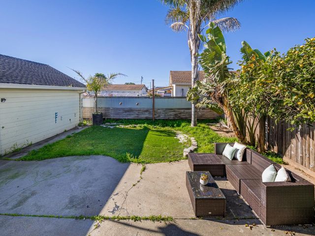 33 Roosevelt Street, Watsonville, CA 95076