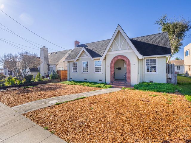 33 Roosevelt Street, Watsonville, CA 95076