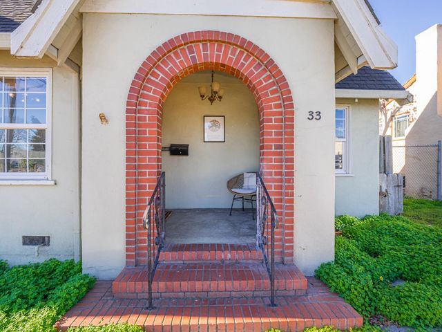 33 Roosevelt Street, Watsonville, CA 95076