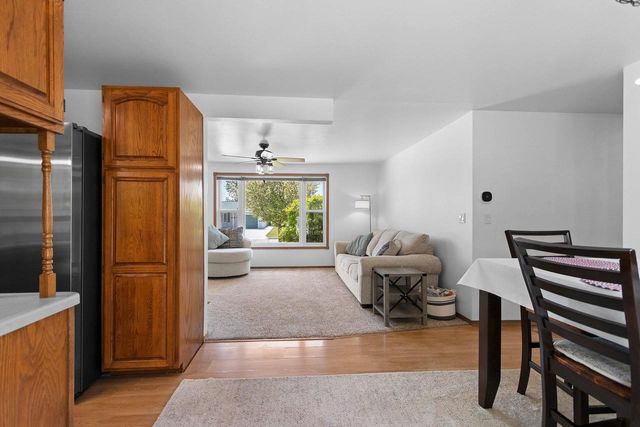 252 GARDEN VIEW LANE, Denmark, WI 54208