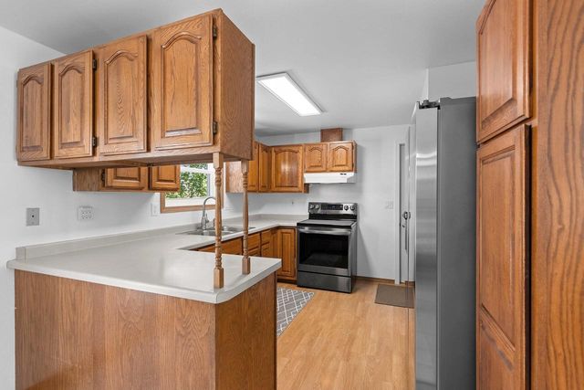 252 GARDEN VIEW LANE, Denmark, WI 54208