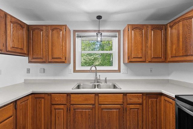 252 GARDEN VIEW LANE, Denmark, WI 54208