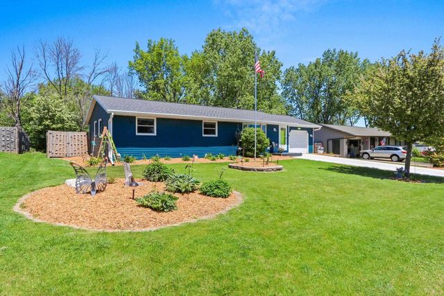 252 GARDEN VIEW LANE, Denmark, WI 54208