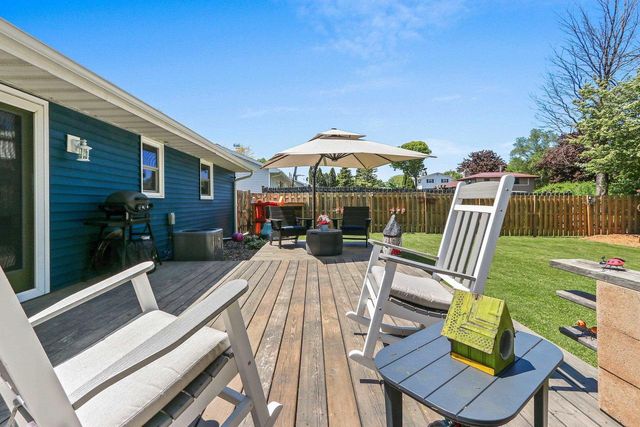 252 GARDEN VIEW LANE, Denmark, WI 54208