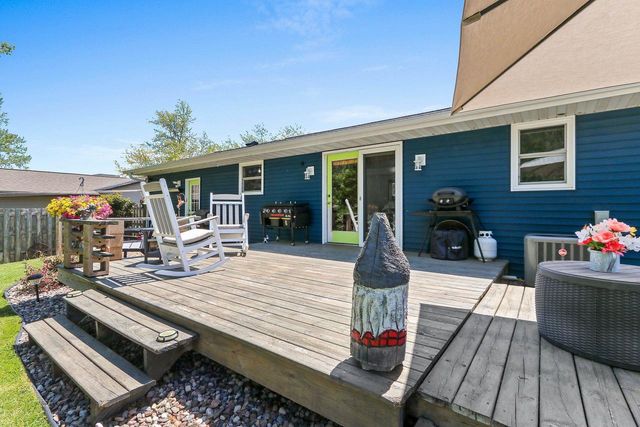 252 GARDEN VIEW LANE, Denmark, WI 54208