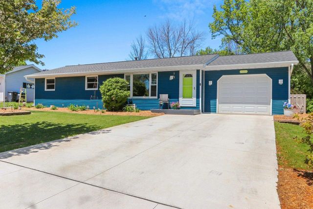 252 GARDEN VIEW LANE, Denmark, WI 54208