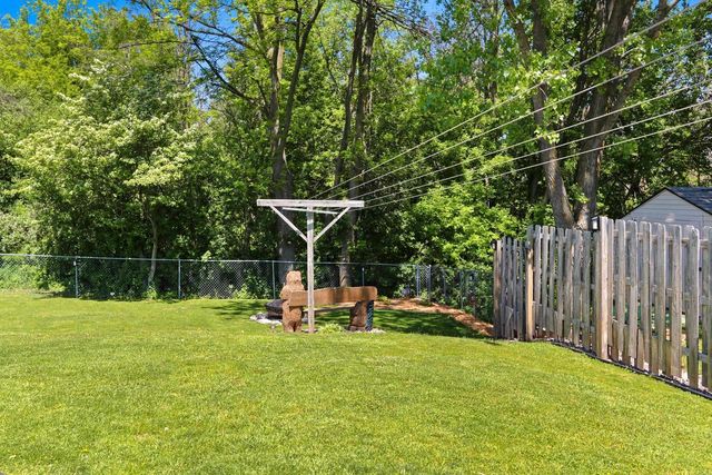 252 GARDEN VIEW LANE, Denmark, WI 54208